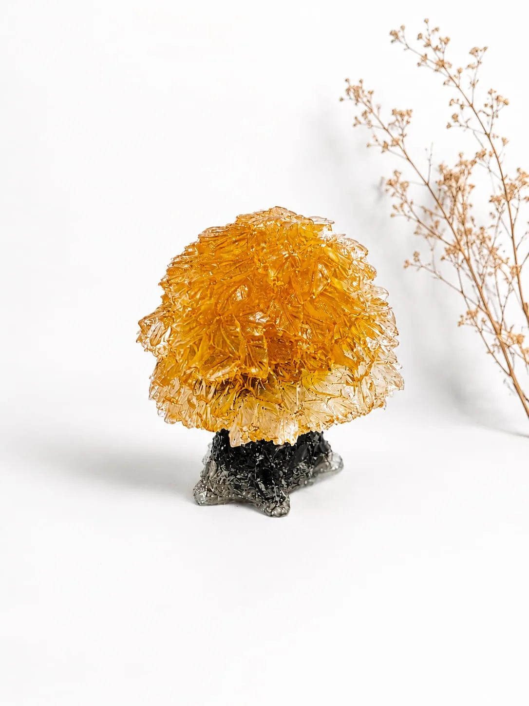 Árbol de la Vida Hecho con Cuarzos Molidos y Resina, Color Naranja / Ámbar