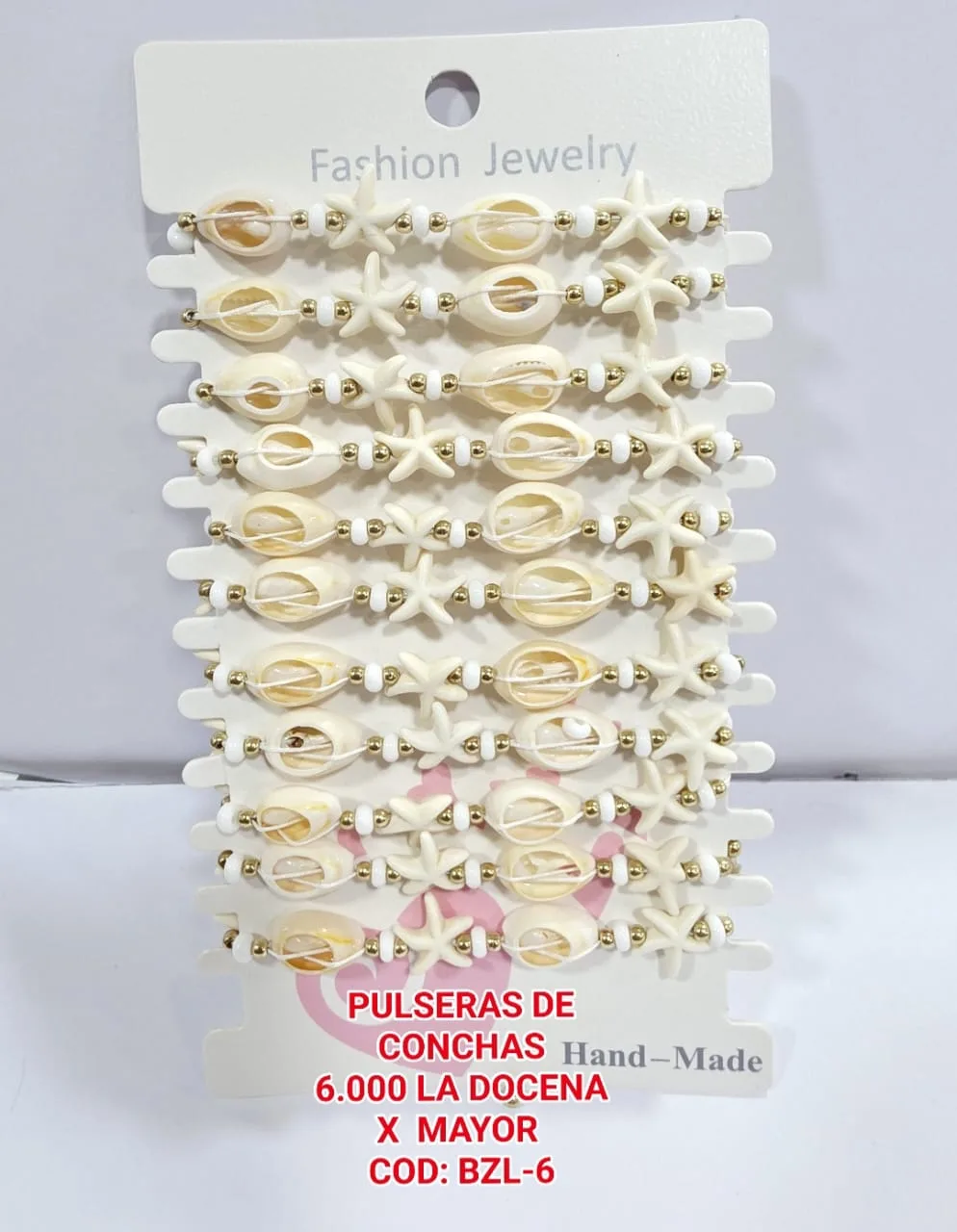Pack 12 Pulsera Veraniega Marinera de Hilo Blanco con Conchas Cauri y Estrellas de Mar