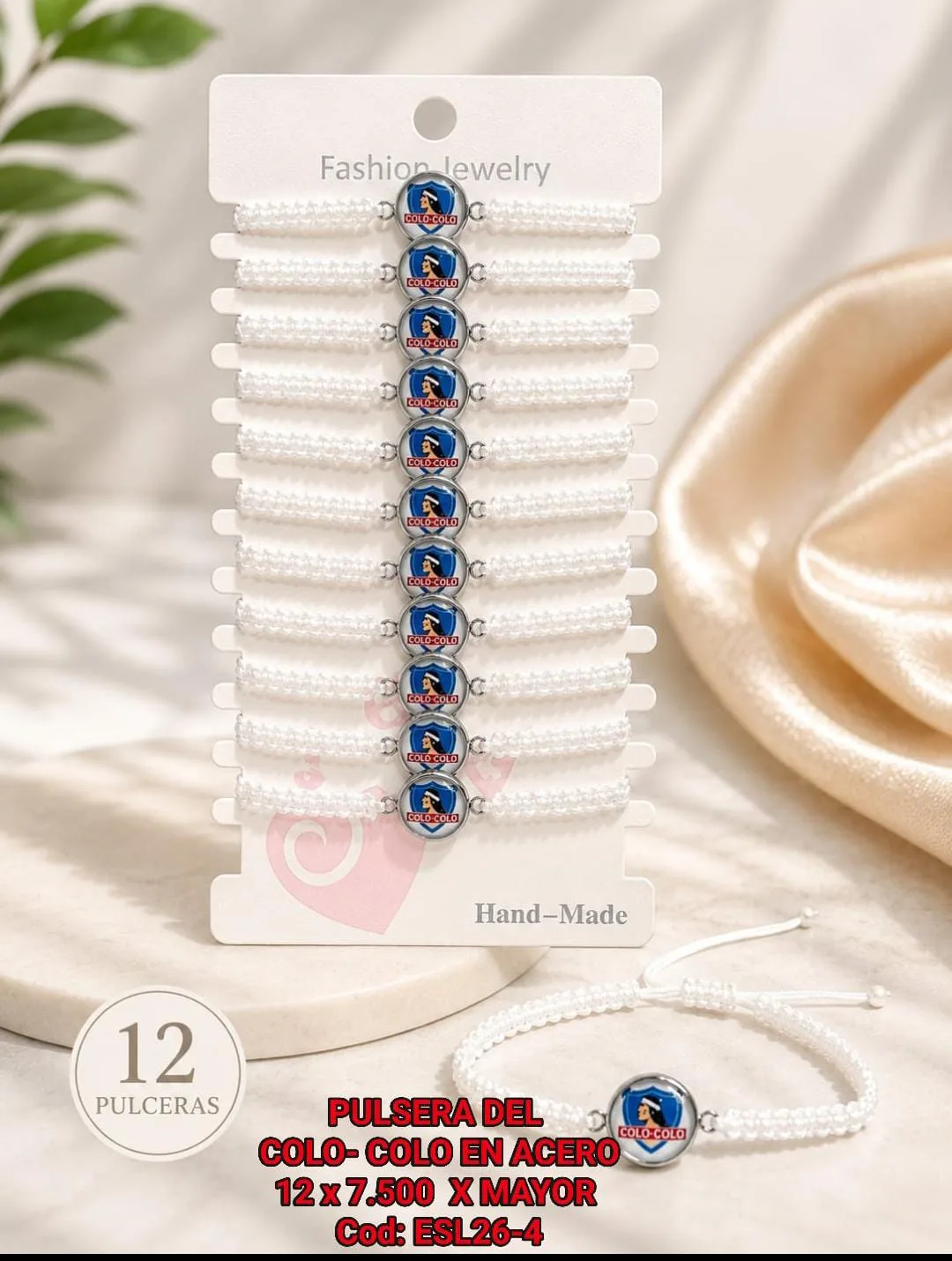Pack 12 Pulsera Futbolera Colo-Colo Tejida en Macramé de Hilo Blanco con Dije Circular de Acero