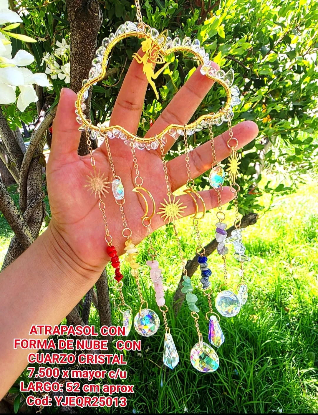 Atrapasoles Celestial Nube en Cuarzo Cristal Transparente con Hada Mágica, Caídas 7 Chakras, Dijes Astrales y Prismas Iridiscentes