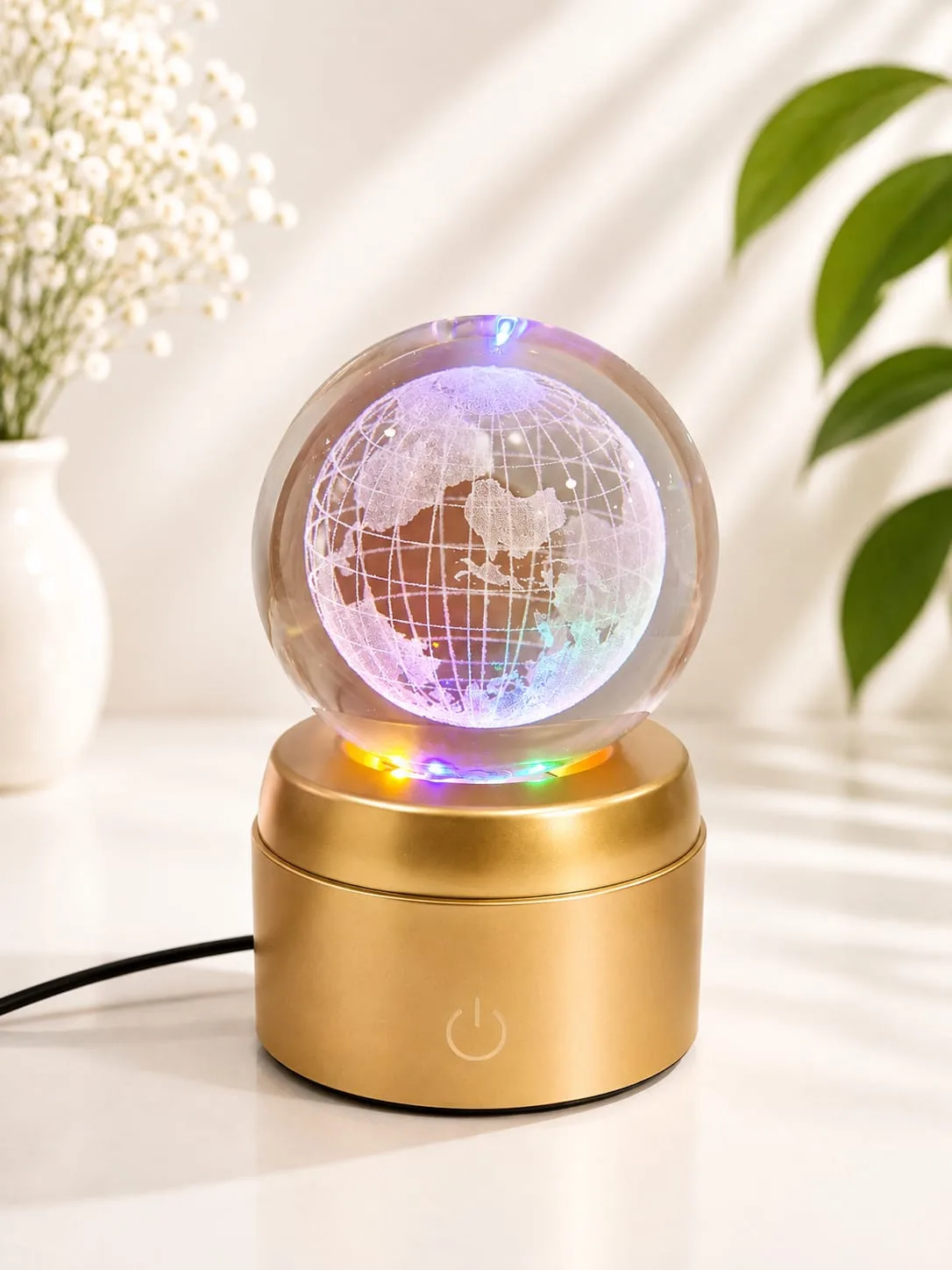 Lampara de Mesa Bola de Cristal Giratorio Tierra con Base Dorada
