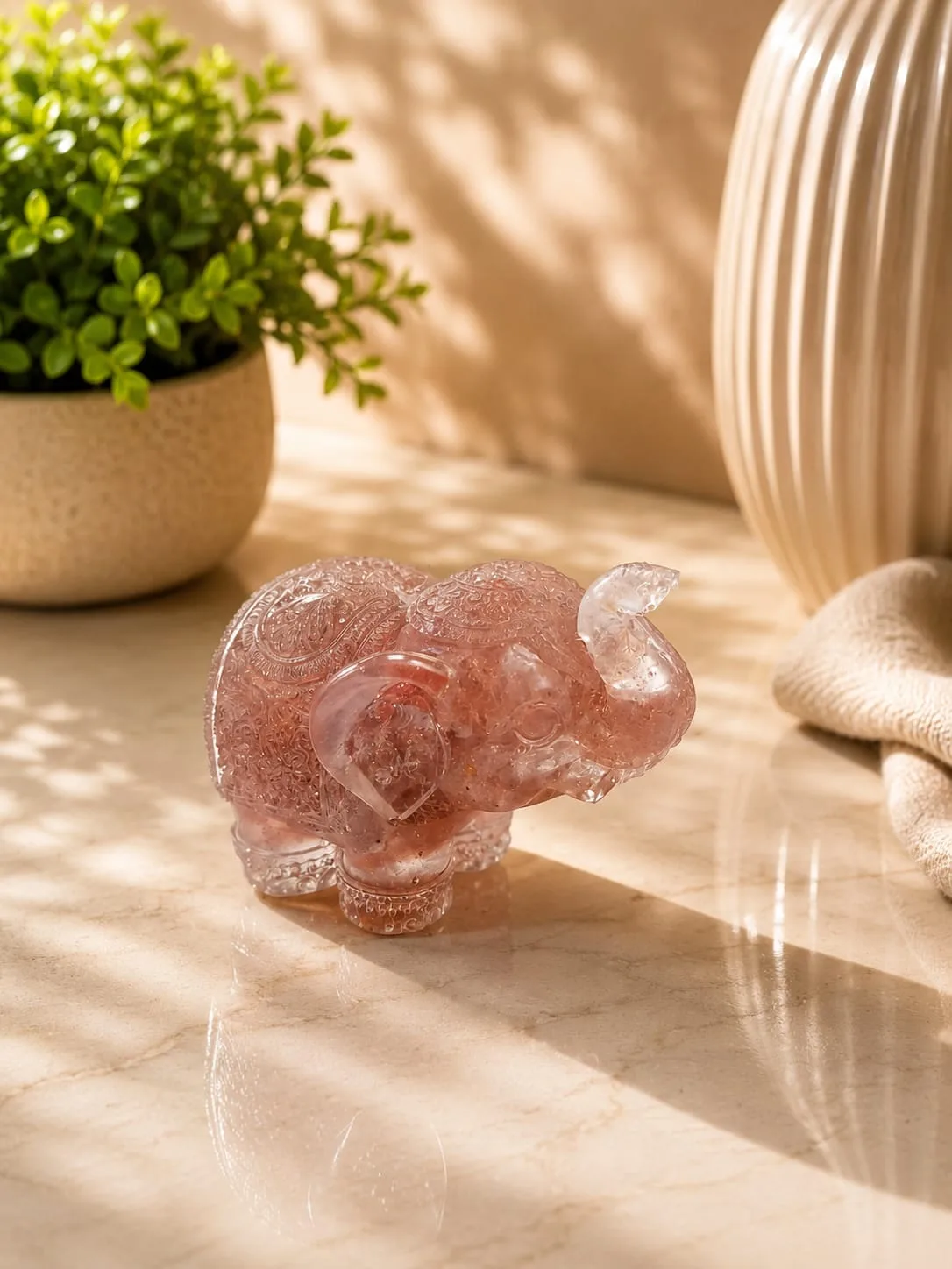 Elefante de Resina con Cuarzo Molido - Rosado