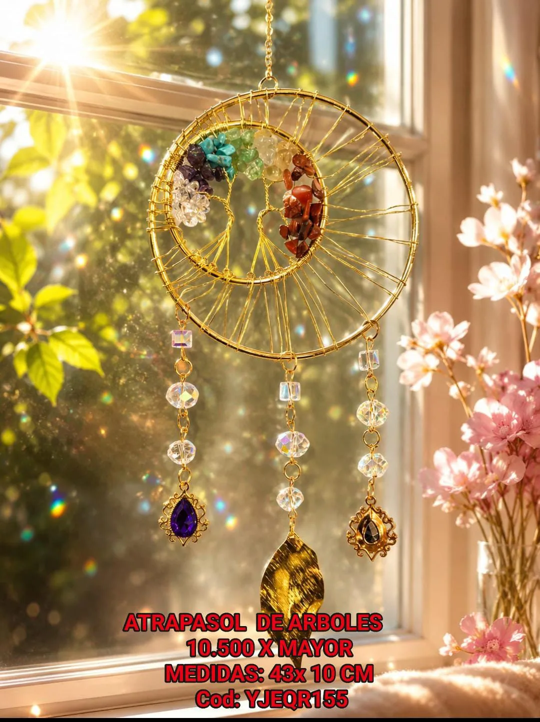 Atrapasoles Árbol de la Vida 7 Chakras en Media Luna Dorada con Cristales y Dijes Prismáticos