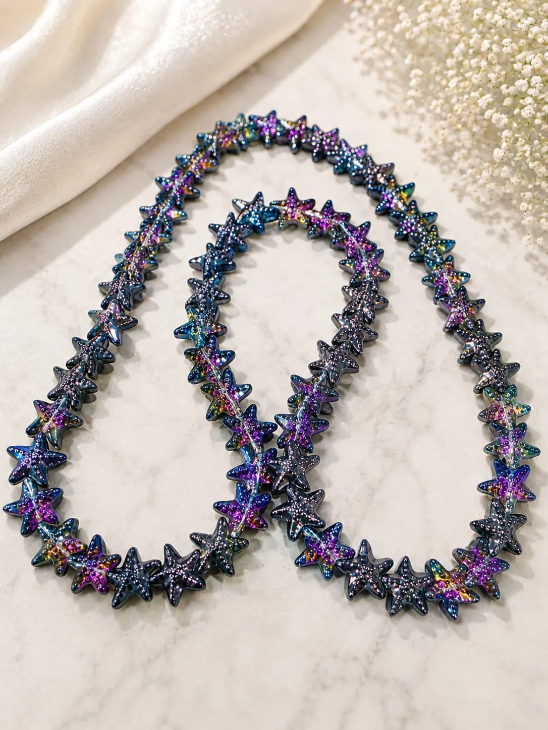 Cuenta de Vidrio Forma de Estrella Color Azul-Morado Metálico Oscuro