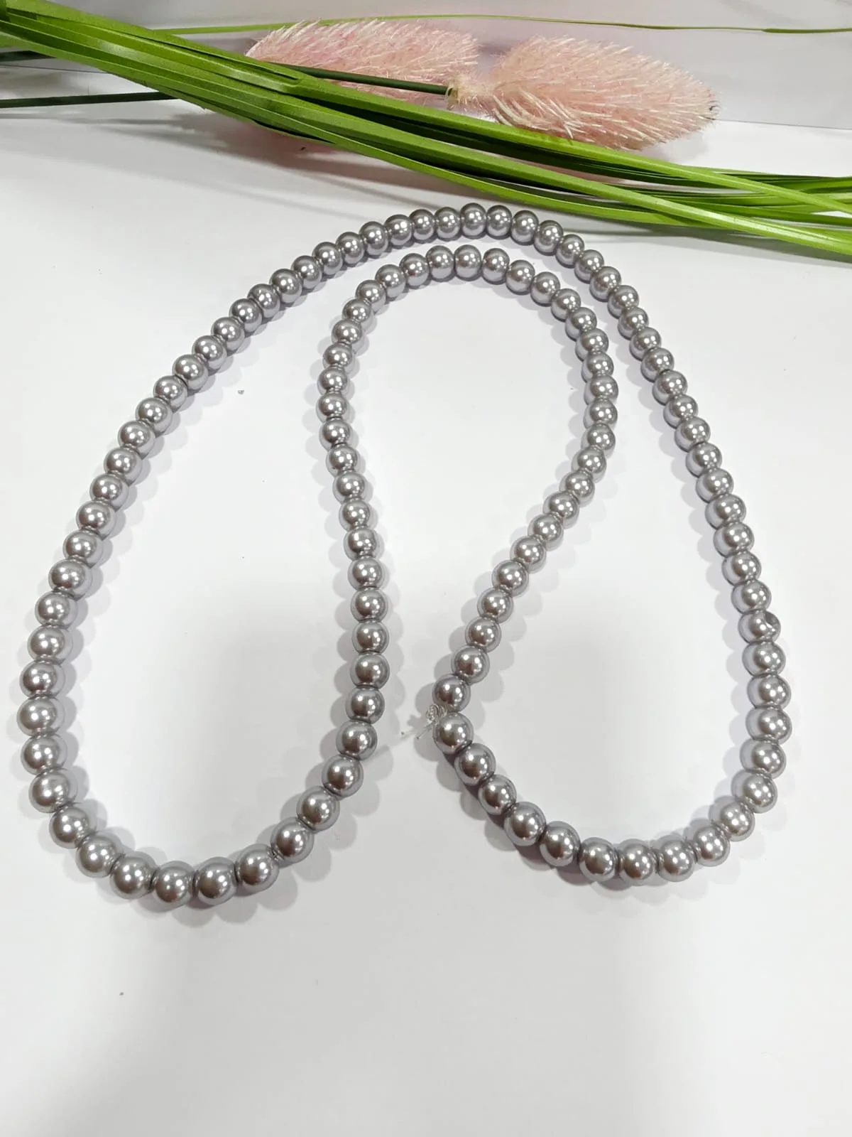 Collar de Perlas de Vidrio Plateado 8mm