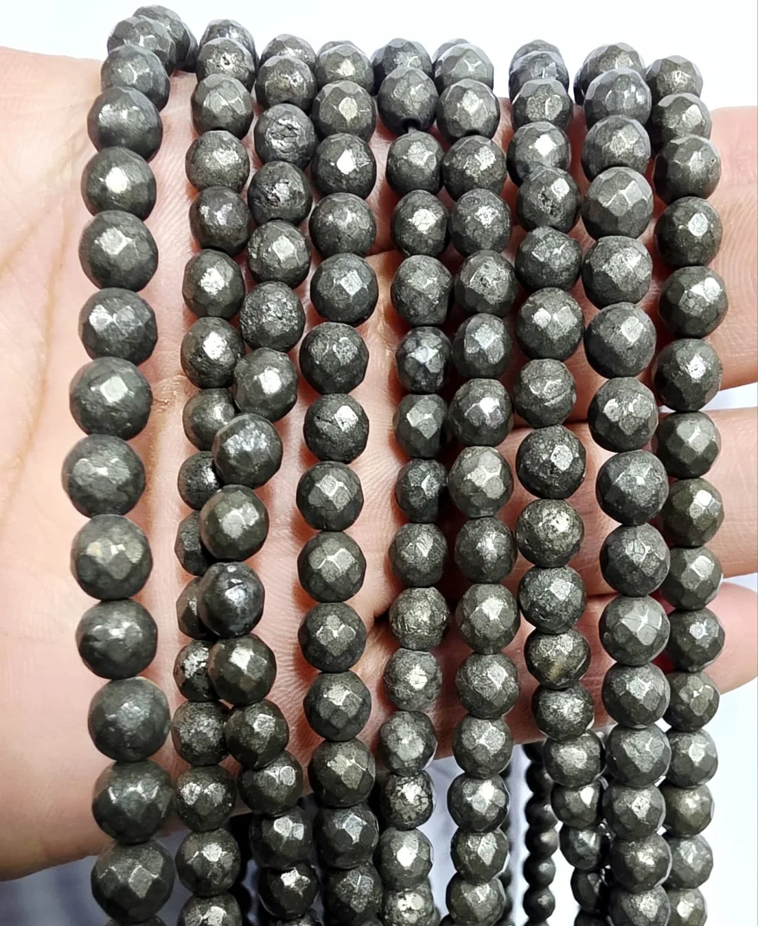 Tira de piedras de Pirita Facetada N°8