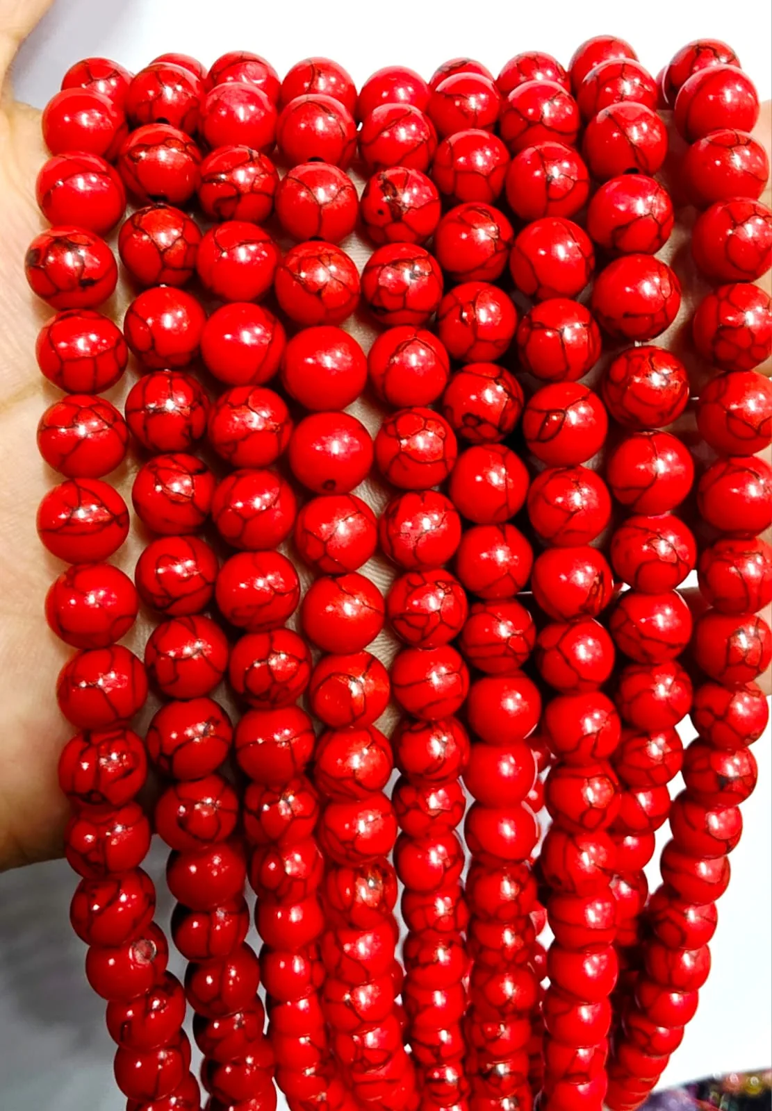 Tira de piedras de Howlita Roja N°8