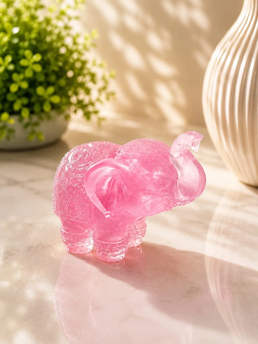 Elefante de Resina con Cuarzo Molido - Rosado