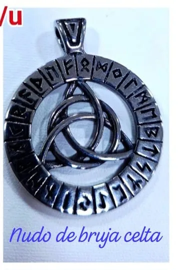 Colgante de Acero - Nudo de bruja celta
