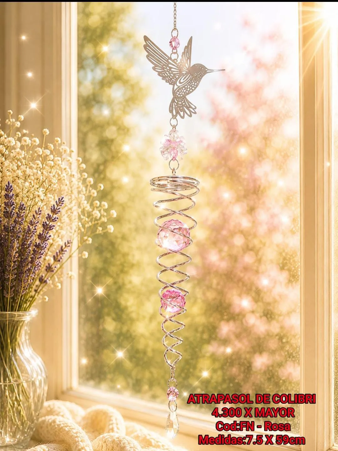 Atrapasoles Colibrí Calado Plateado con Espiral Cinético, Esferas Rosas y Lágrima Prismática