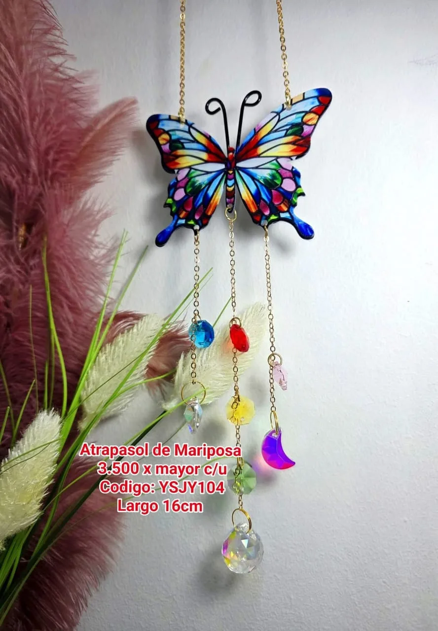 Atrapasoles Mariposa Multicolor Efecto Vitral con Cuentas de Colores, Medialuna Iridiscente y Esfera Prismática