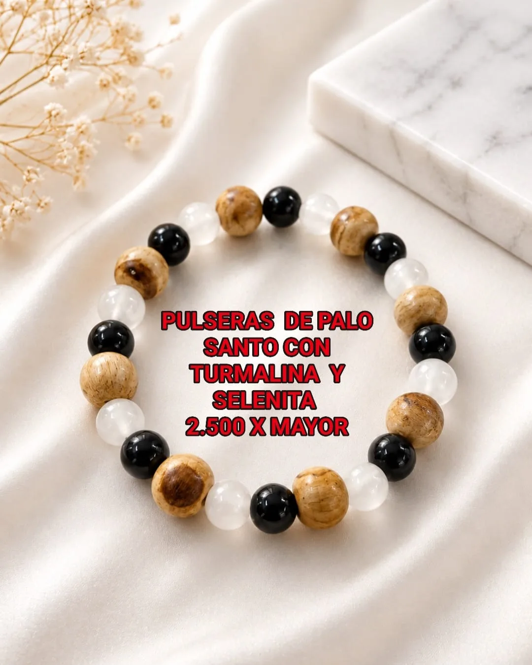Pulseras de palo santo con turmalina y selenita