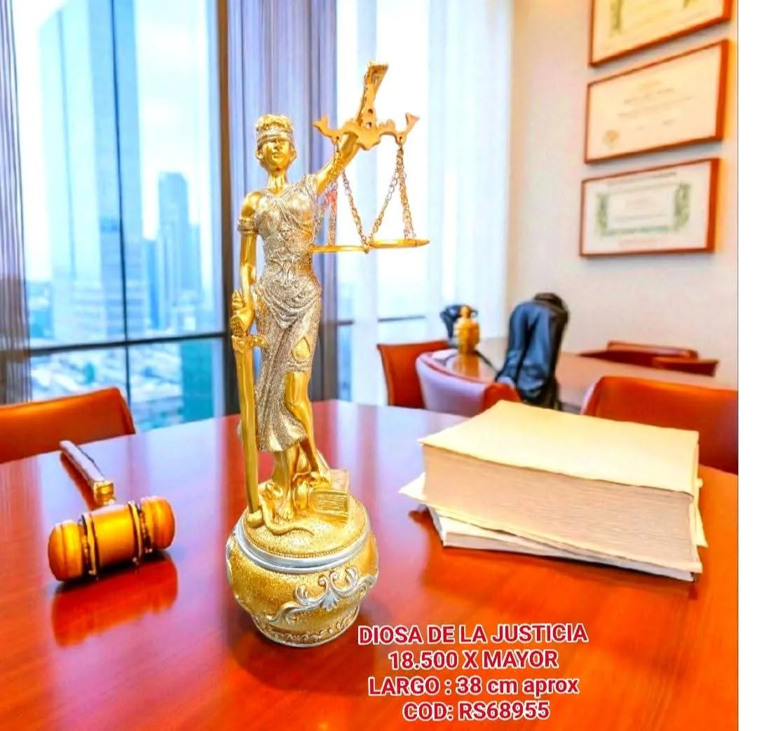 Estatua Diosa de la Justicia