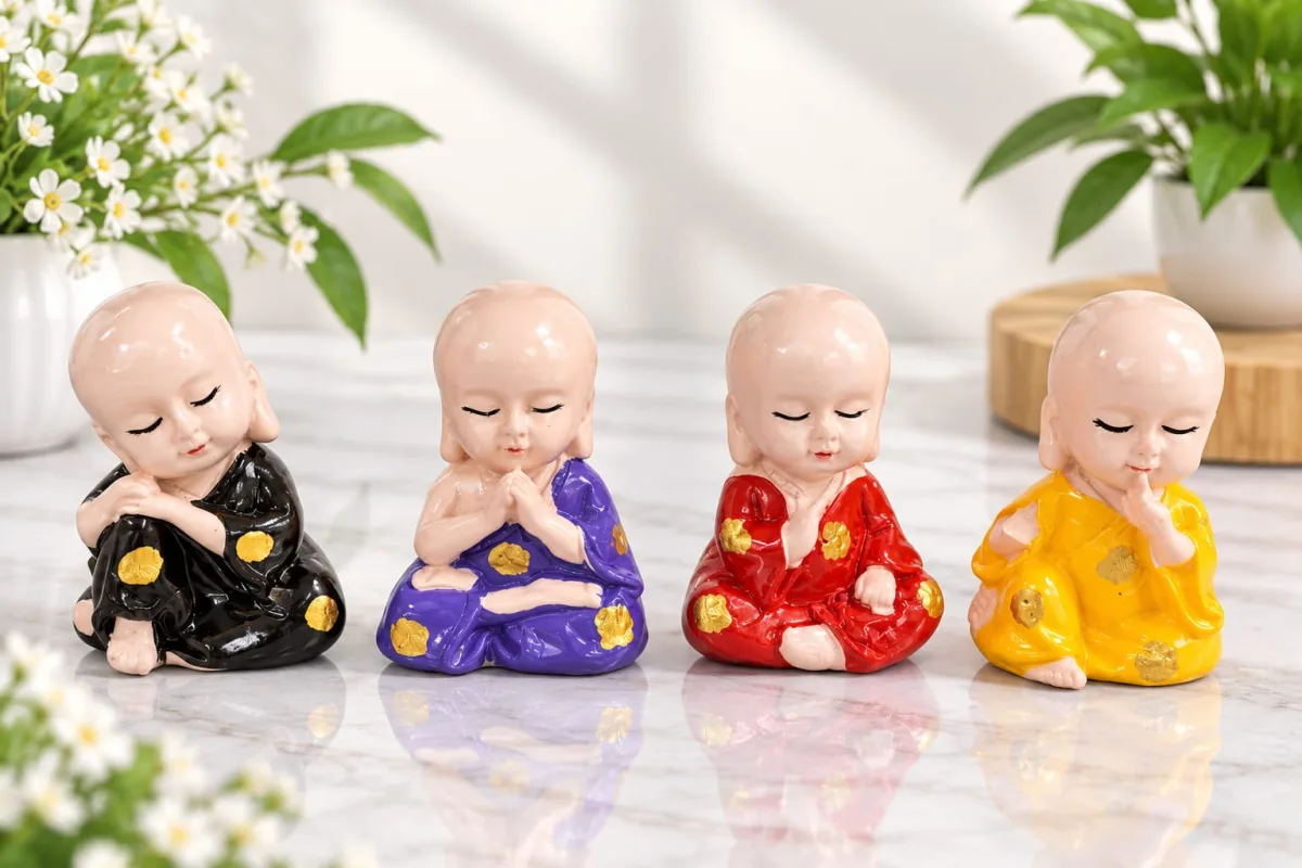 Figura de Buda en Mano Blanca (Busto Orante)