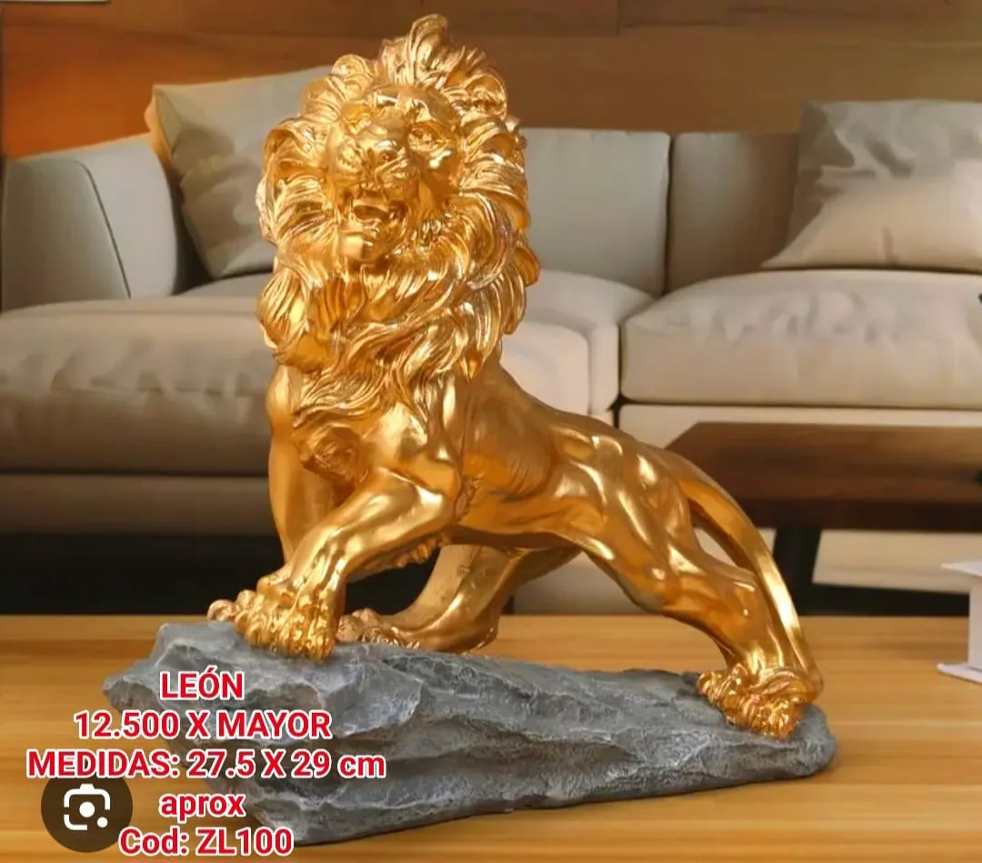 Estatua Leon Dorado