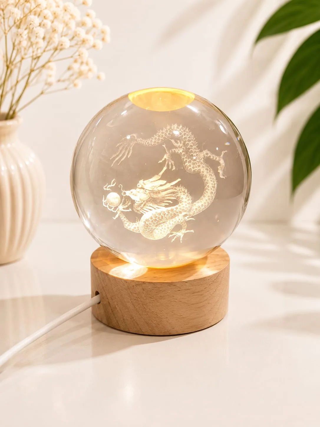 Lampara de Mesa Bola de Cristal Dragon Chino con Base de Madera