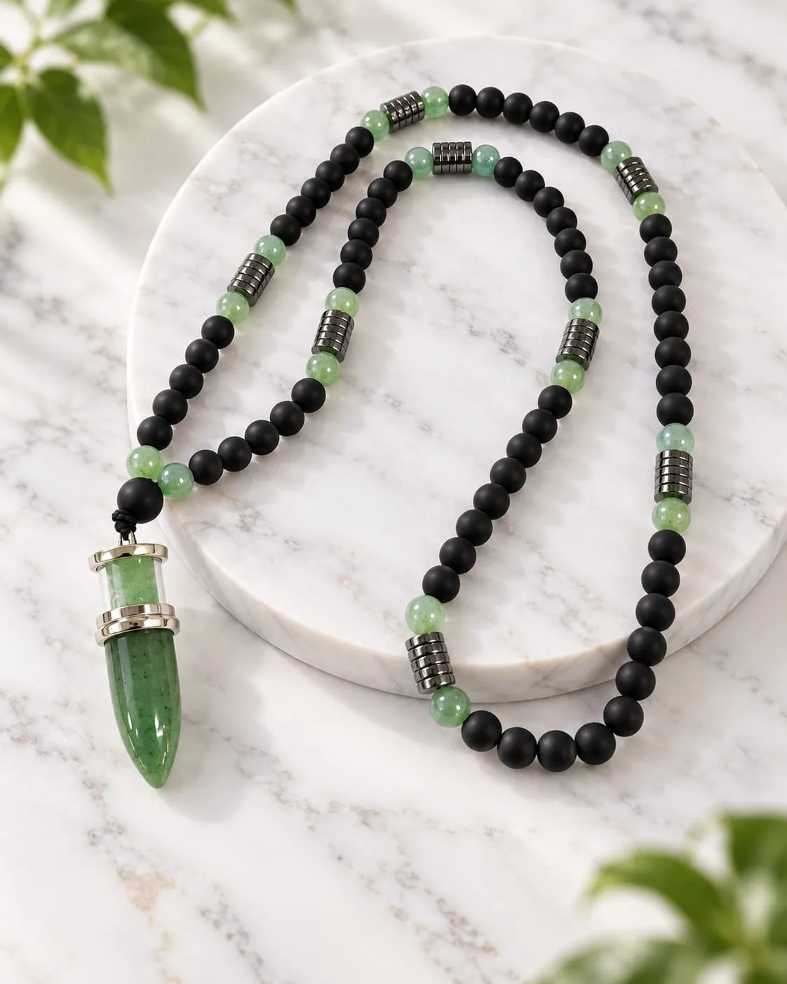 Collar de Ónix Opaco con Jade