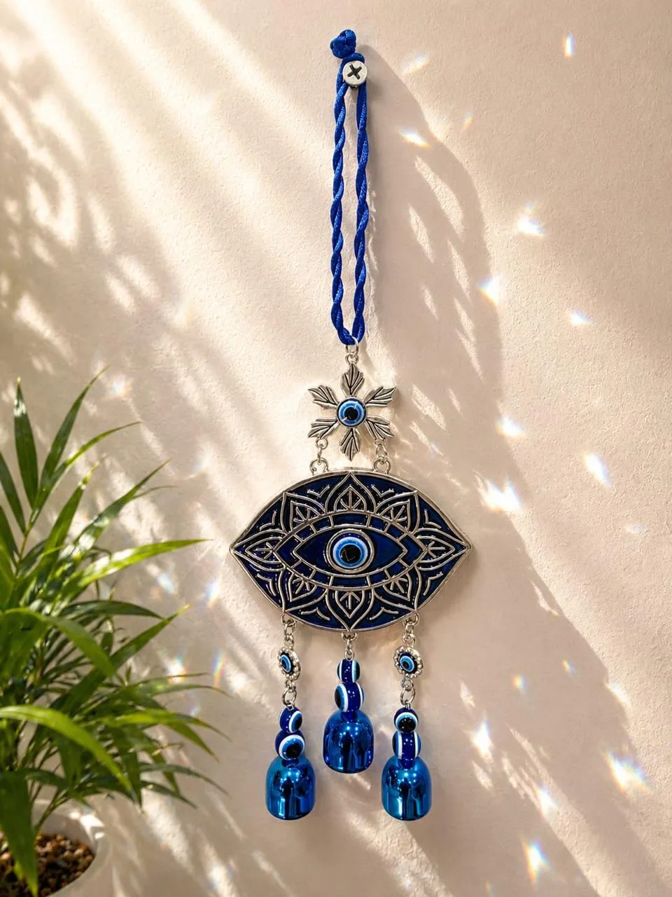 Colgante Ojo con Campanas Azules