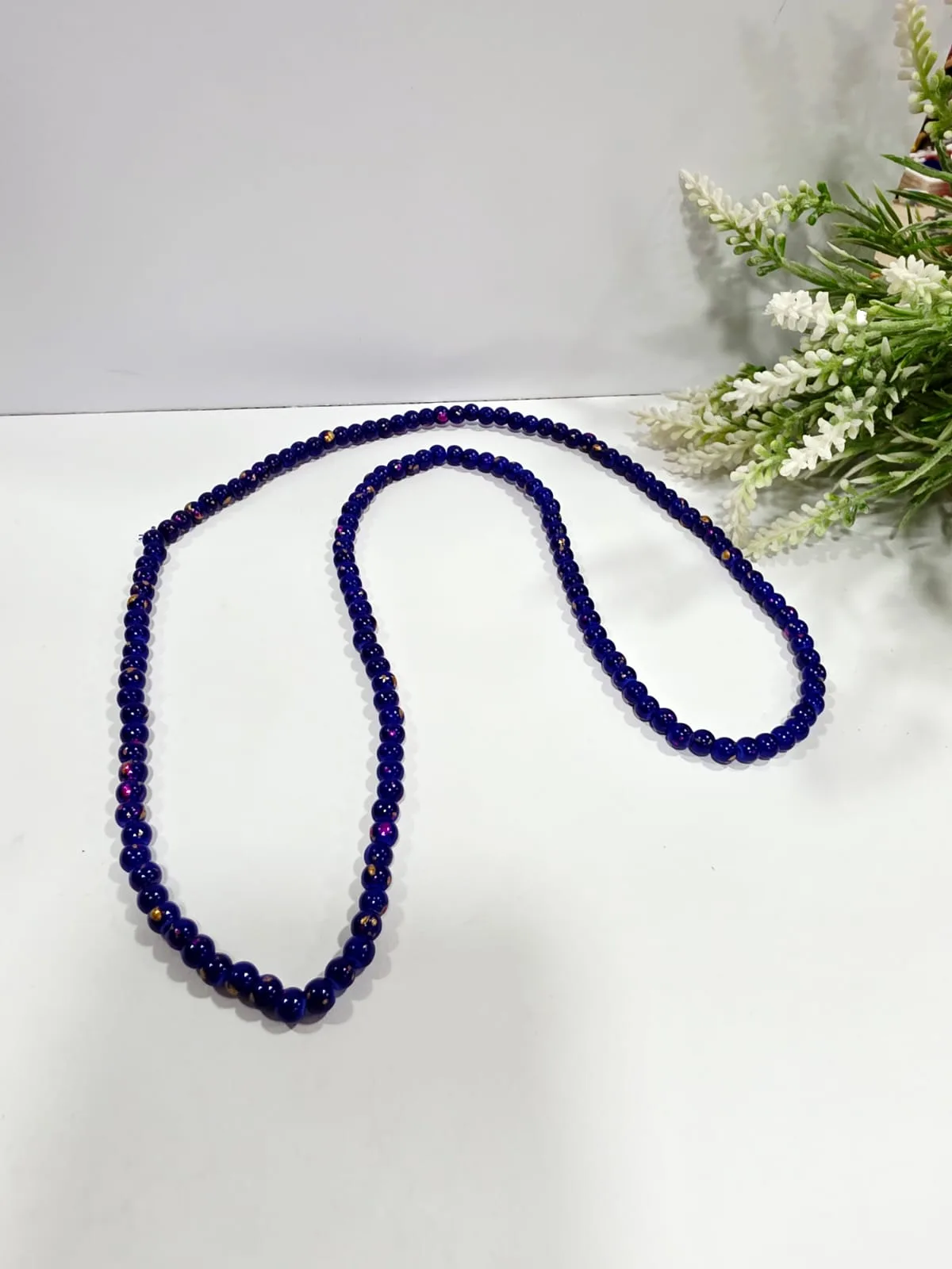 Cuentas de Vidrio Jaspeado Azul Marino con Salpicado Rosa y Dorado 6mm