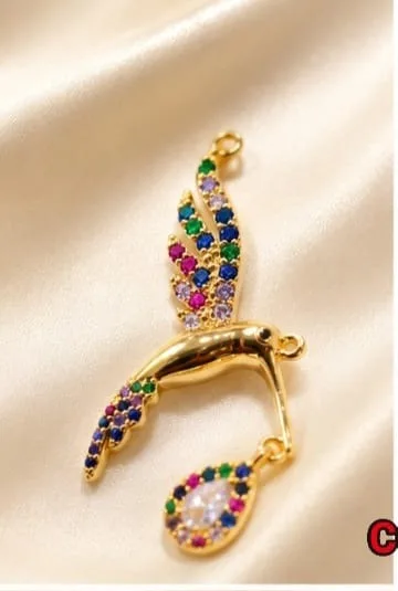 Colgante en Rodio - Colibri con piedras multicolor y gota blanca