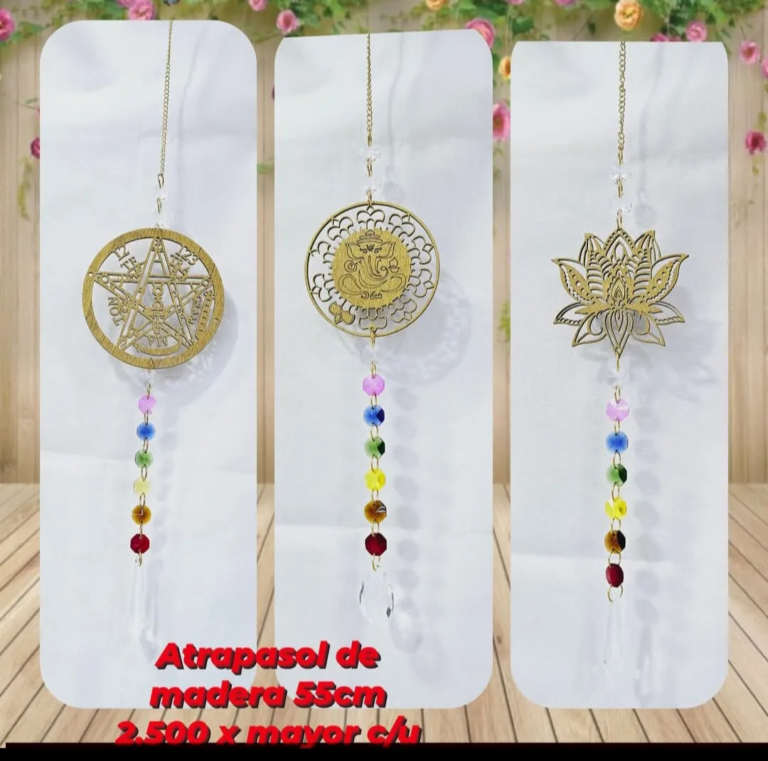 Atrapasoles de Madera mística con Cristales Chakra