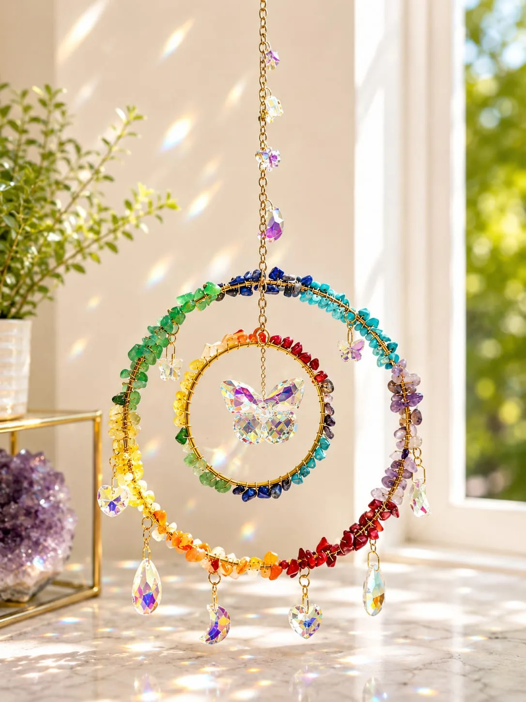 Atrapasol Circular de Piedras Naturales con Mariposa (Piedras Multicolor Estilo Chakra)