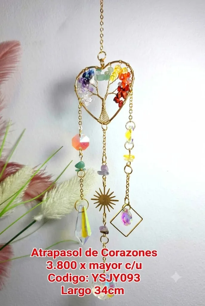 Atrapasoles Corazón Árbol de la Vida 7 Chakras en Alambrismo Dorado con Sol, Rombo y Prismas