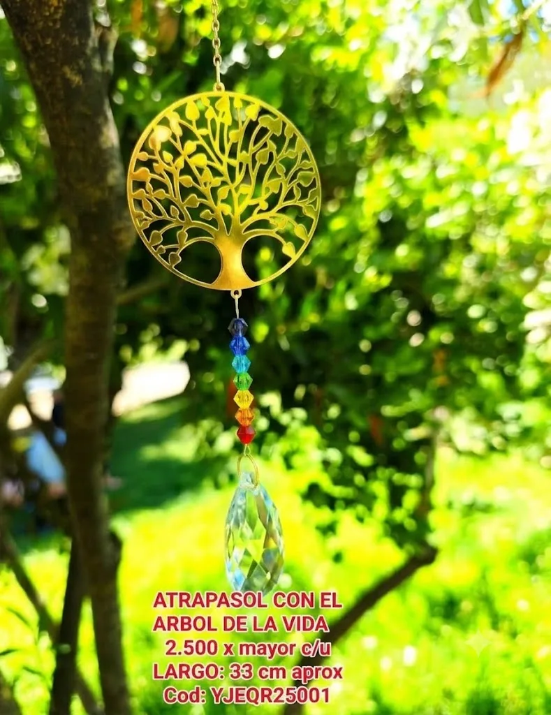 Atrapasoles Árbol de la Vida Dorado con Cuentas de 7 Chakras y Gran Lágrima Prismática